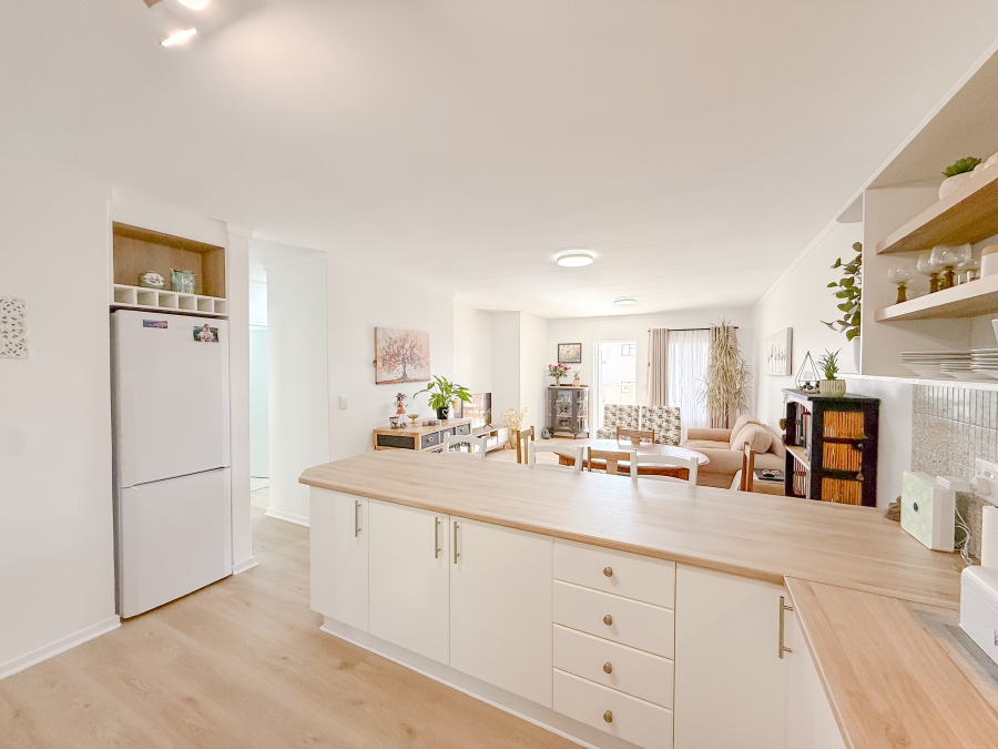 2 Bedroom Property for Sale in Bowtie Western Cape